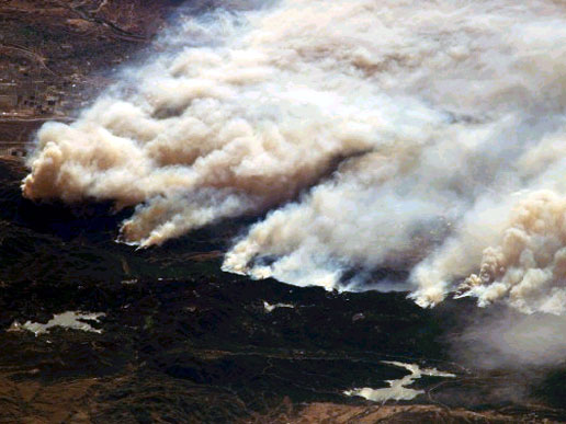 ISS photographs wildfires